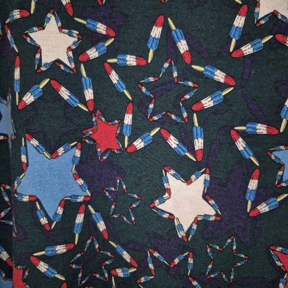 LuLaRoe Stars & Fireworks Patterned Irma Tunic Size XL - Picture 4 of 9